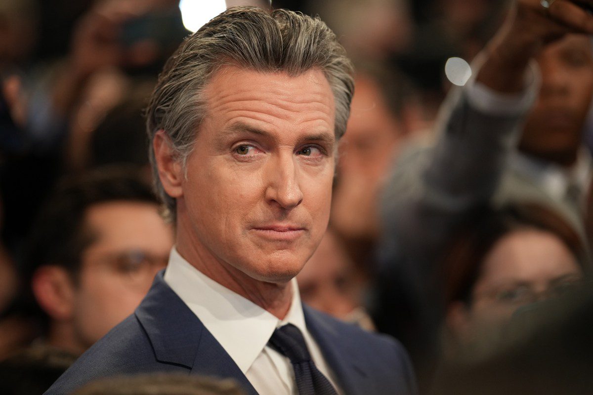 california governor newsom signs landmark ai safety