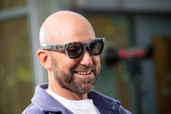 meta cto explains why the smart glasses