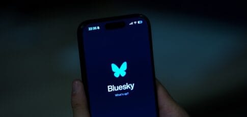 bluesky adds private bookmarks