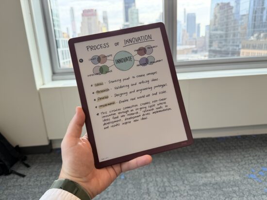 hands-on with amazon s new kindle scribes
