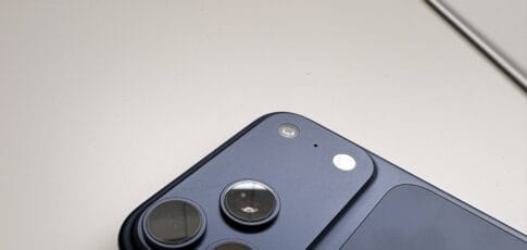 apple says the iphone 17 comes with