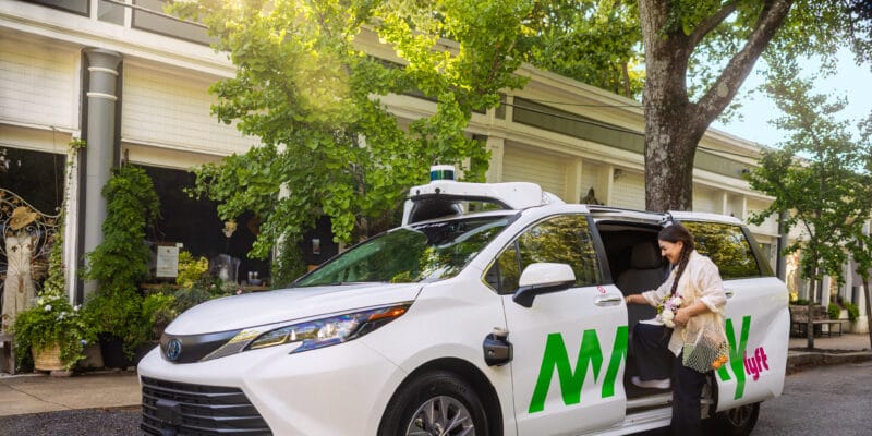 Lyft’s first ‘robotaxis’ are live in Atlanta 1 lyft s first robotaxis are live in