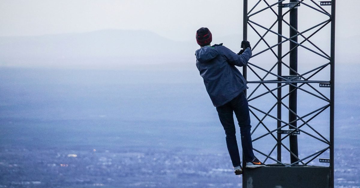 scammers are faking cell towers now americans