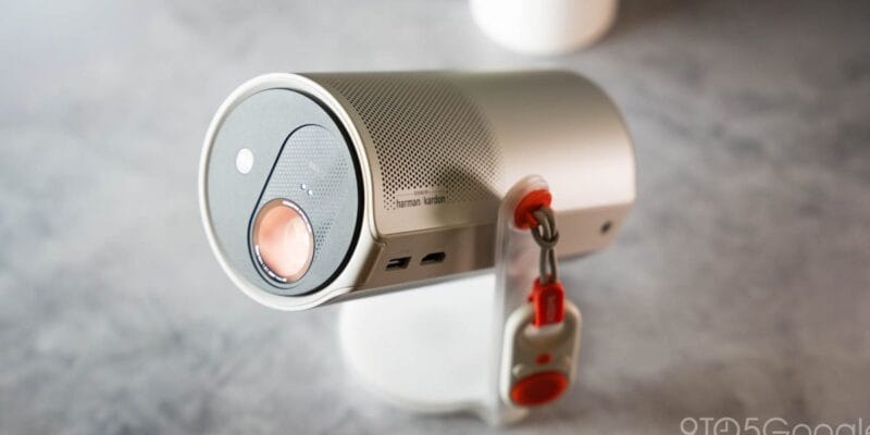 Hands-on: The Xgimi Mogo 4 is a mobile projector that puts convenience above all 19 hands-on the xgimi mogo 4 is a
