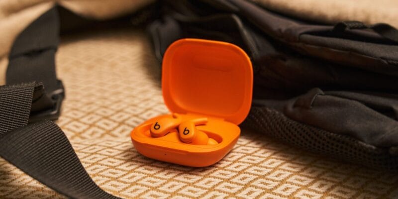 Apple unveils Powerbeats Fit with more flexible design 10 apple unveils powerbeats fit with more flexible