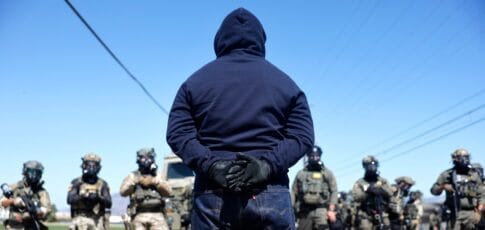 ice reactivates contract with spyware maker paragon