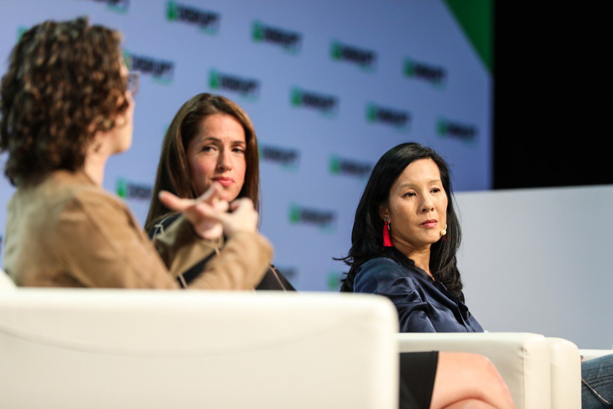 what top vcs want from ai founders
