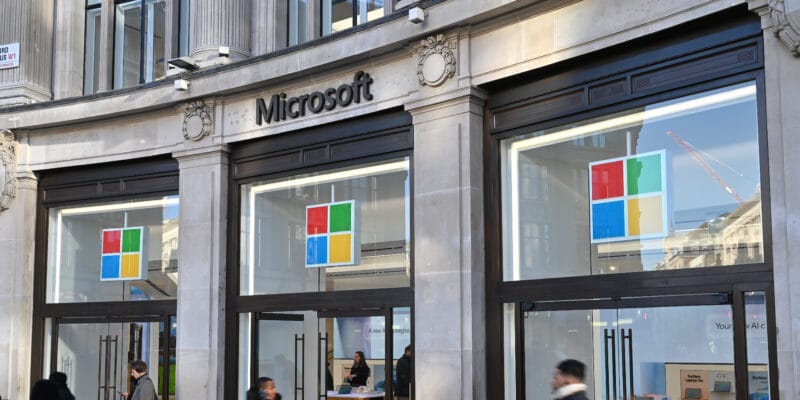 Microsoft trumps Google with $30 billion investment in the UK 10 microsoft trumps google with 30 billion investment