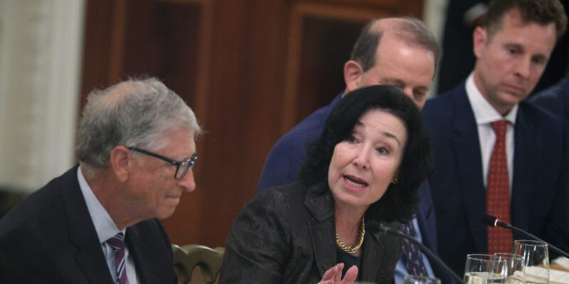 oracle is replacing ceo safra catz with
