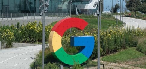 google s g logo is getting its