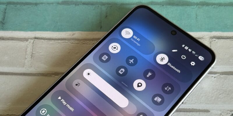 One UI 8.5 might intelligently handle Wi-Fi and data swaps so you don’t have to 15 one ui 8 5 might intelligently handle