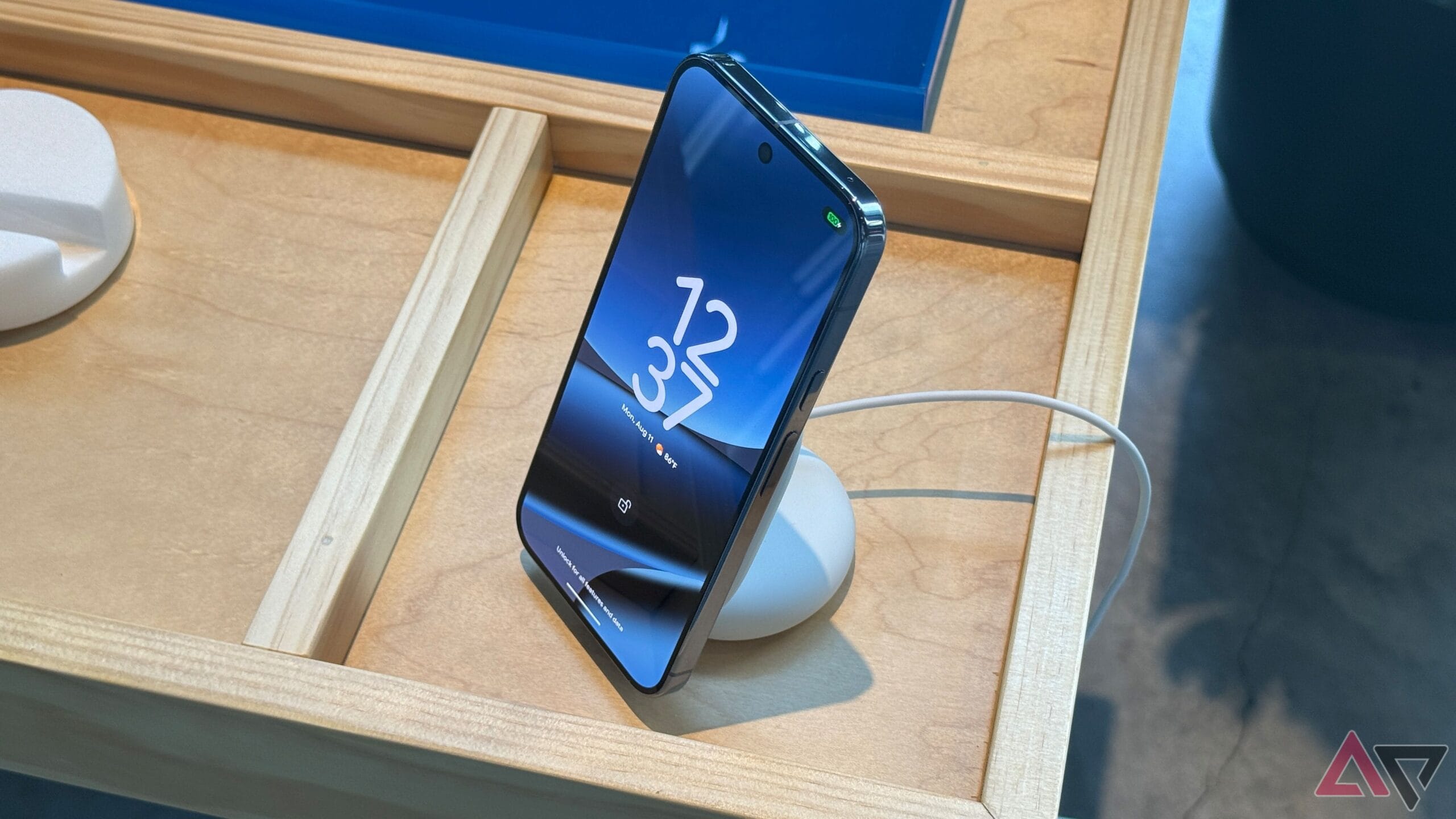 the pixel 10 s new brightness slider