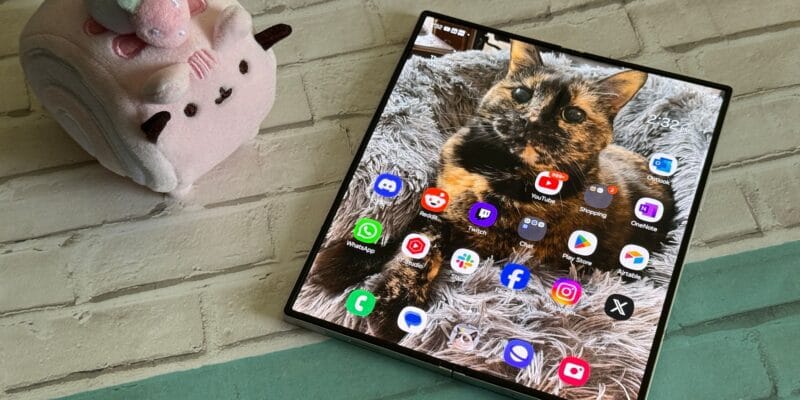 stable one ui 8 update lands on