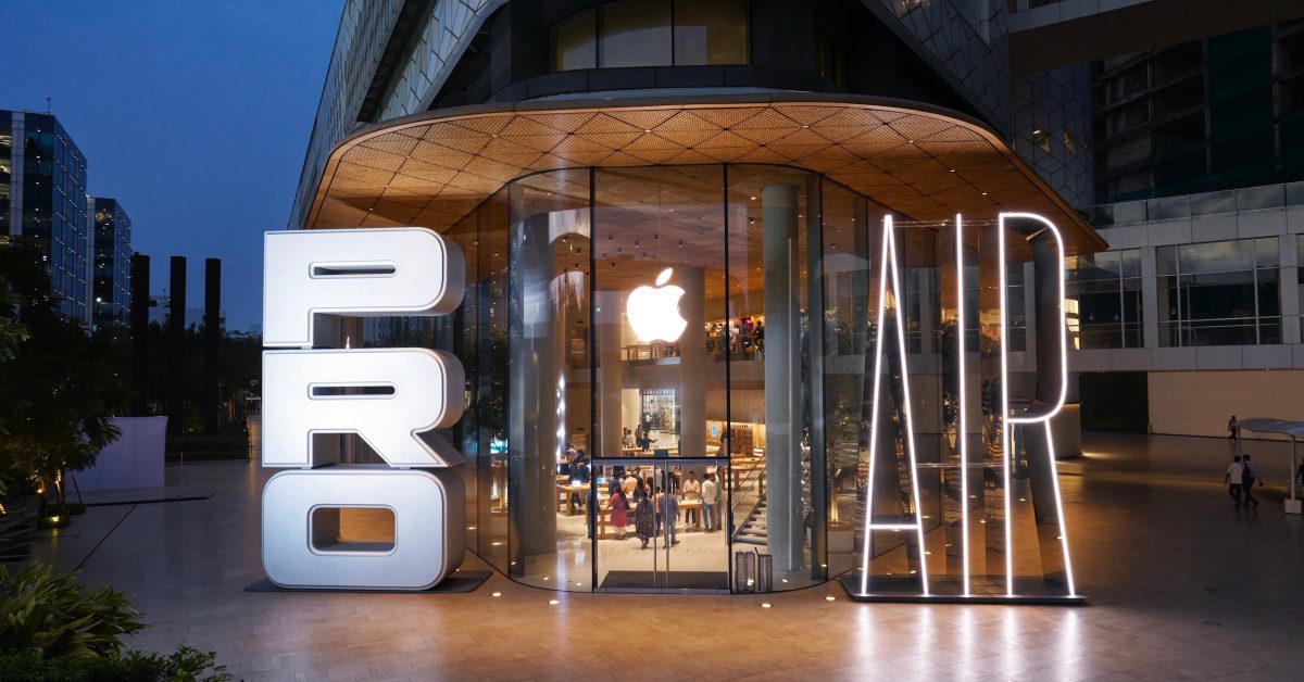 apple celebrating new iphone launch with stunning