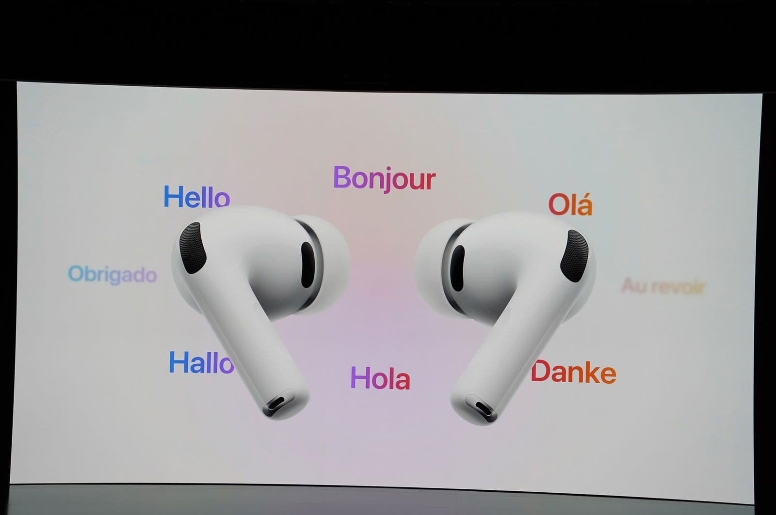 apple isn t packing a charging cable