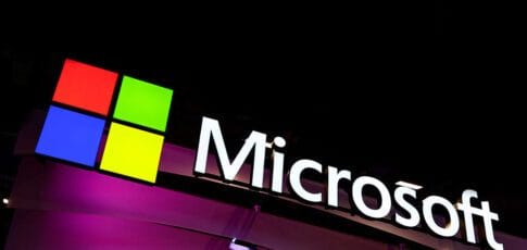 senator blasts microsoft for making default windows