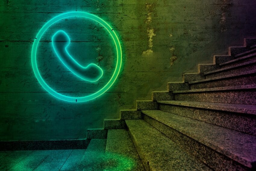 neon the no 2 social app on