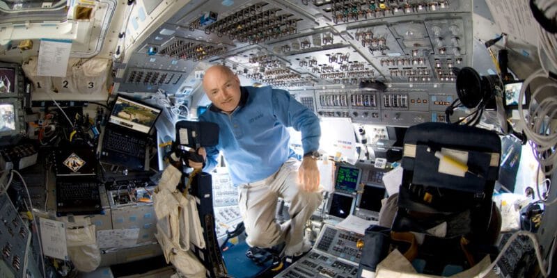 Senators try to halt shuttle move, saying “little evidence” of public demand 6 senators try to halt shuttle move saying