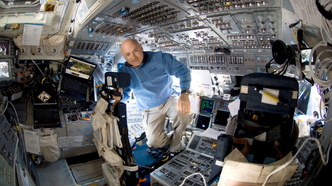 senators try to halt shuttle move saying