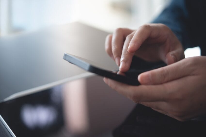 dedicated mobile apps for vibe coding have