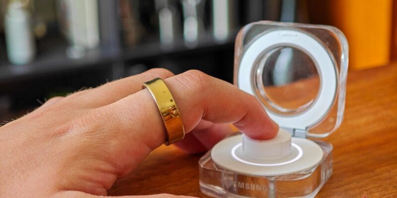 If you think your Galaxy Ring is getting tighter, you might want to check for a bulging battery 14 if you think your galaxy ring is