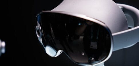 samsung s android xr headset has a