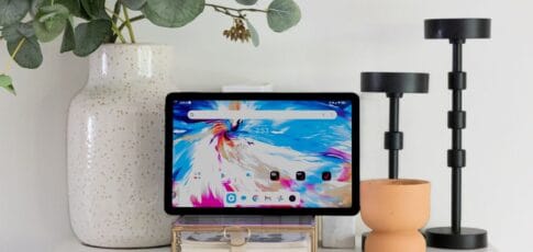 a compact low-cost tablet leaks with one