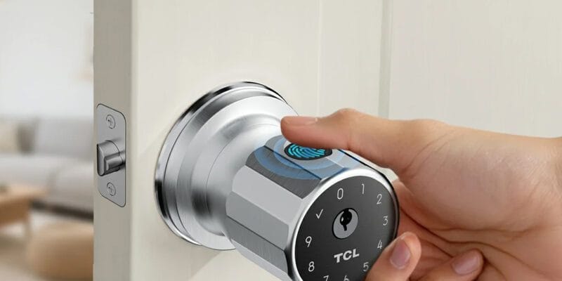 TCL’s new smart lock squeezes four unlocking methods into a door knob 20 tcl s new smart lock squeezes four