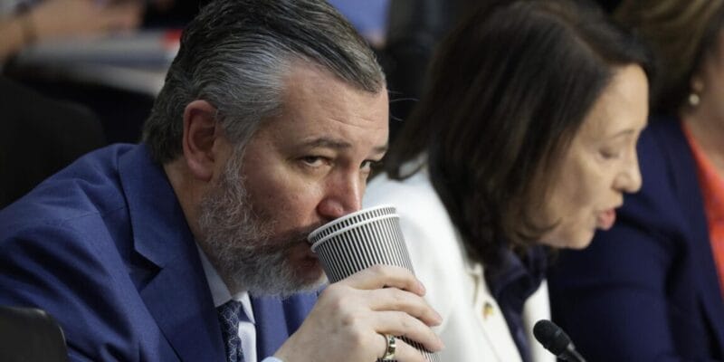 FCC chair teams up with Ted Cruz to block Wi-Fi hotspots for schoolkids 17 fcc chair teams up with ted cruz