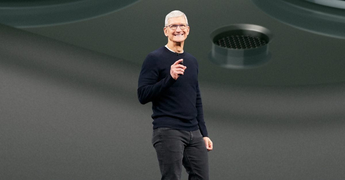 tim cook attends windsor castle state banquet