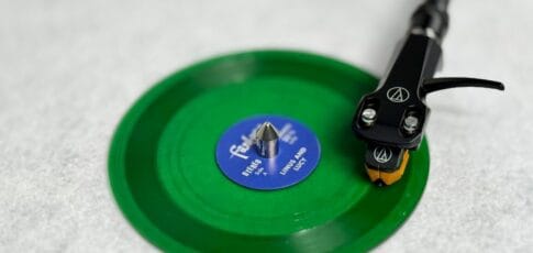 tiny vinyl is a new pocketable record
