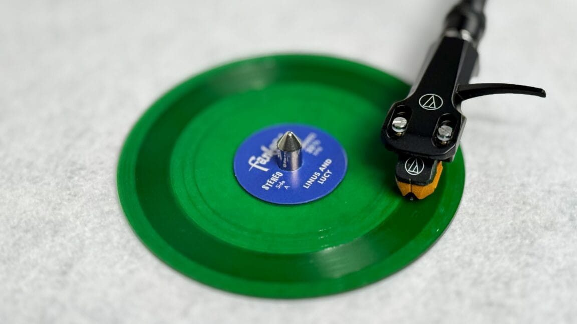 tiny vinyl is a new pocketable record
