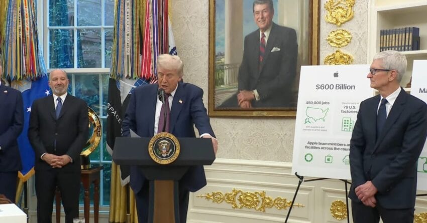 tim cook expected back at the white