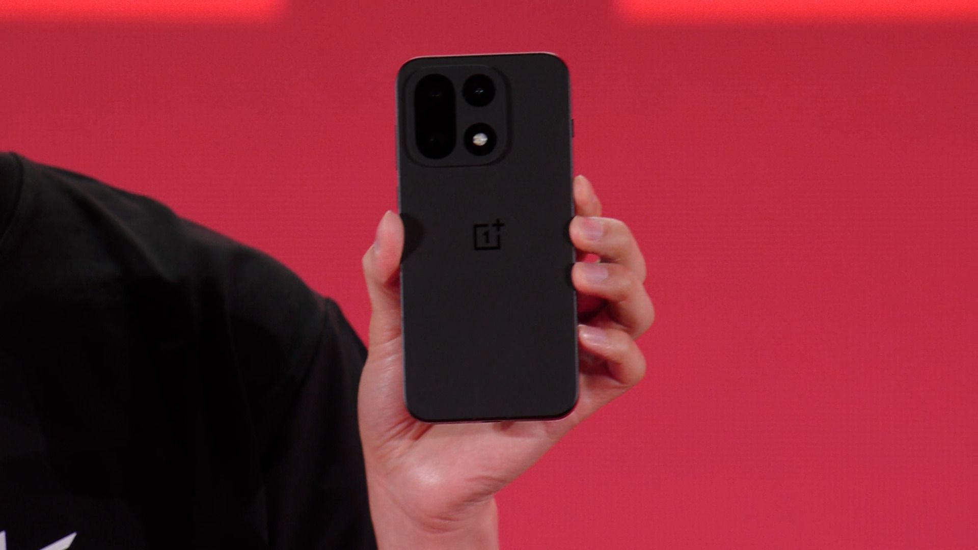 oneplus confirms bold new design for phones