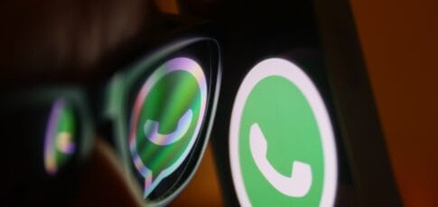 whatsapp can now translate messages on ios