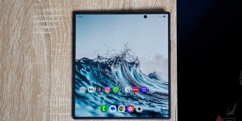 Samsung could launch a wide-body Galaxy Z Fold in 2026 3 Samsung could launch a wide-body Galaxy Z Fold in 2026 | Hashe Computer Solutions (Pvt) Ltd.