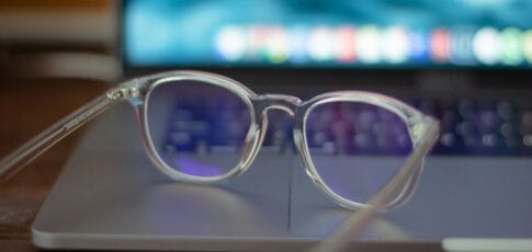 apple vision air reportedly shelved over meta