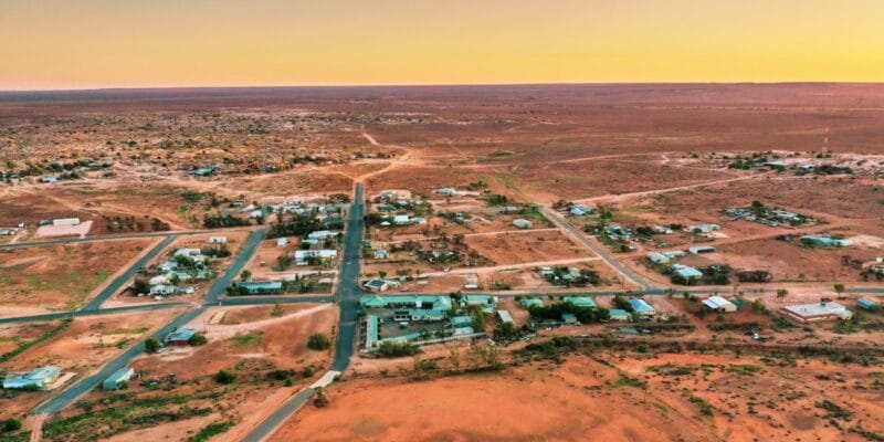 U.S. and Australia sign $3B critical minerals deal 14 U.S. and Australia sign $3B critical minerals deal | Hashe Computer Solutions (Pvt) Ltd.