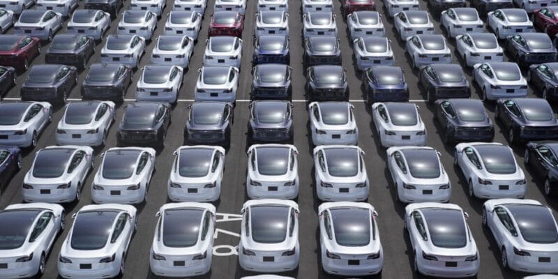 Tesla reverses sales decline in Q3, sells 50k more cars than it built 18 tesla reverses sales decline in q3 sells