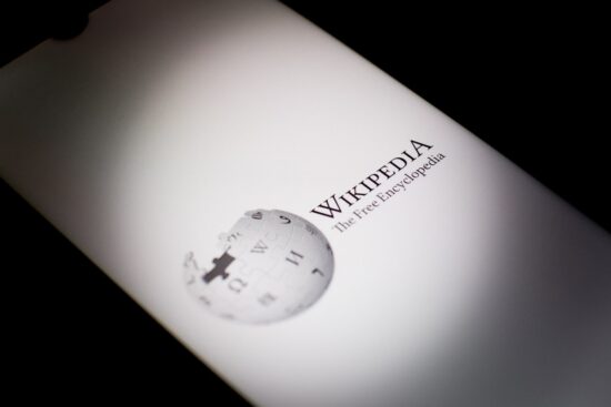 wikipedia says traffic is falling due to