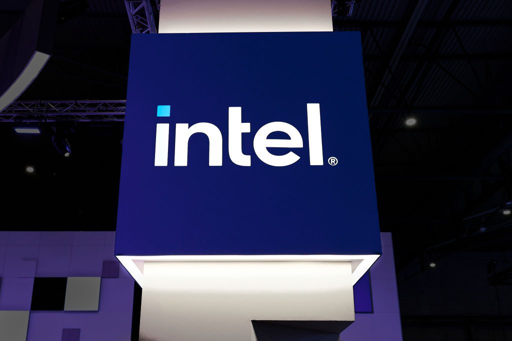 intel unveils new processor powered by its