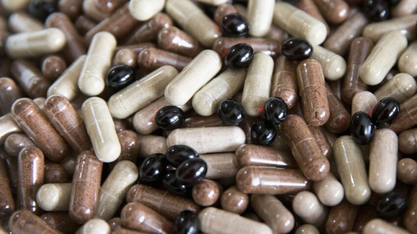 man takes herbal pain quackery nearly dies