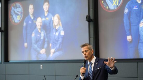 why did nasa s chief just shake
