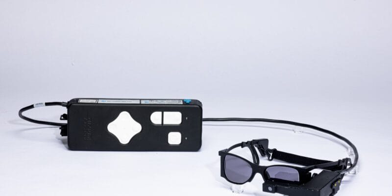 Blind patients read again with smart glasses-linked eye implant 1 blind patients read again with smart glasses-linked