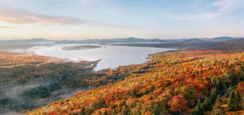 apple celebrates fall with a new immersive