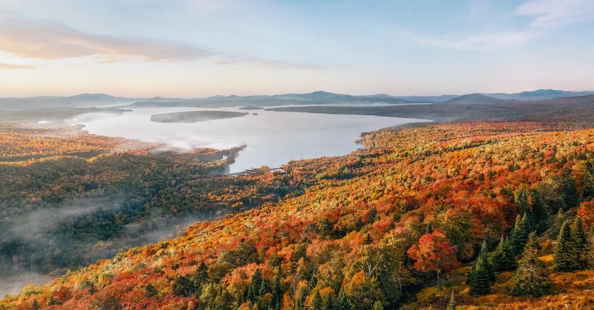 apple celebrates fall with a new immersive