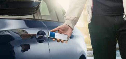 apple wallet car key support for gm