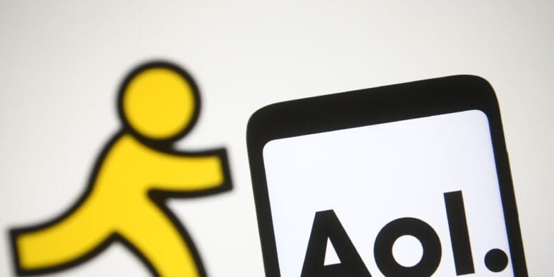 Bending Spoons is buying AOL for some reason 12 bending spoons is buying aol for some