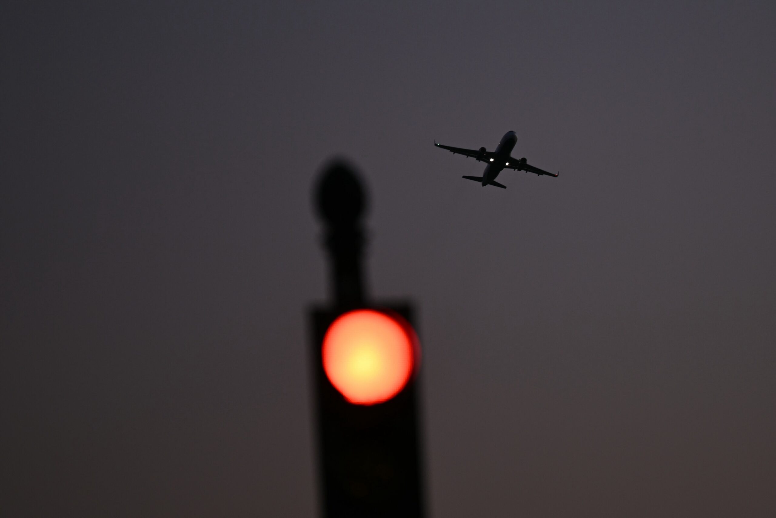 the government shutdown is strangling aviation