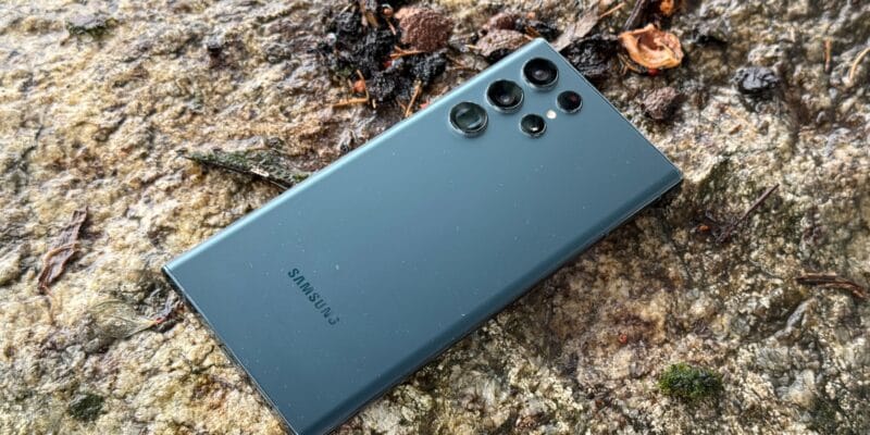 Samsung’s 2022 flagship just beat 2025 phones to Android 16 2 samsung s 2022 flagship just beat 2025